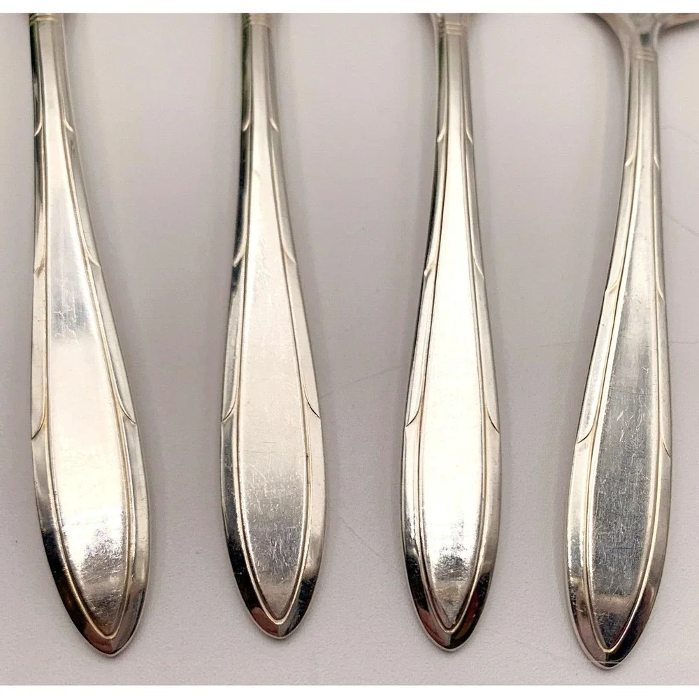 Oneida Nobility Plate REVERIE Flatware Silverware 1950 Silverplate 4 Salad Forks